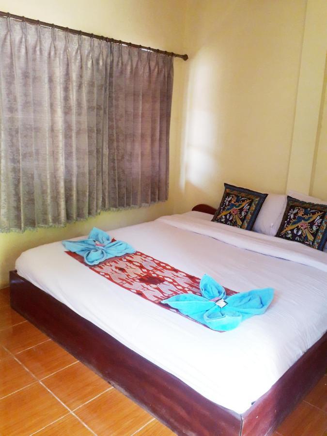 Sunrise Bungalow Hotel Nong Khiaw Exterior photo