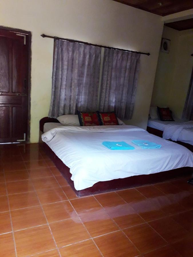 Sunrise Bungalow Hotel Nong Khiaw Exterior photo