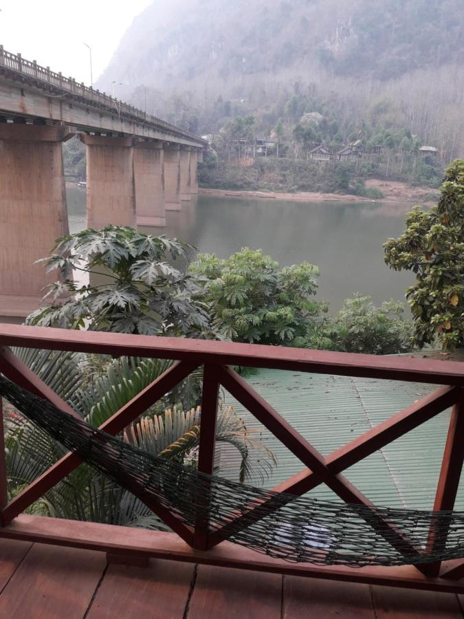 Sunrise Bungalow Hotel Nong Khiaw Exterior photo